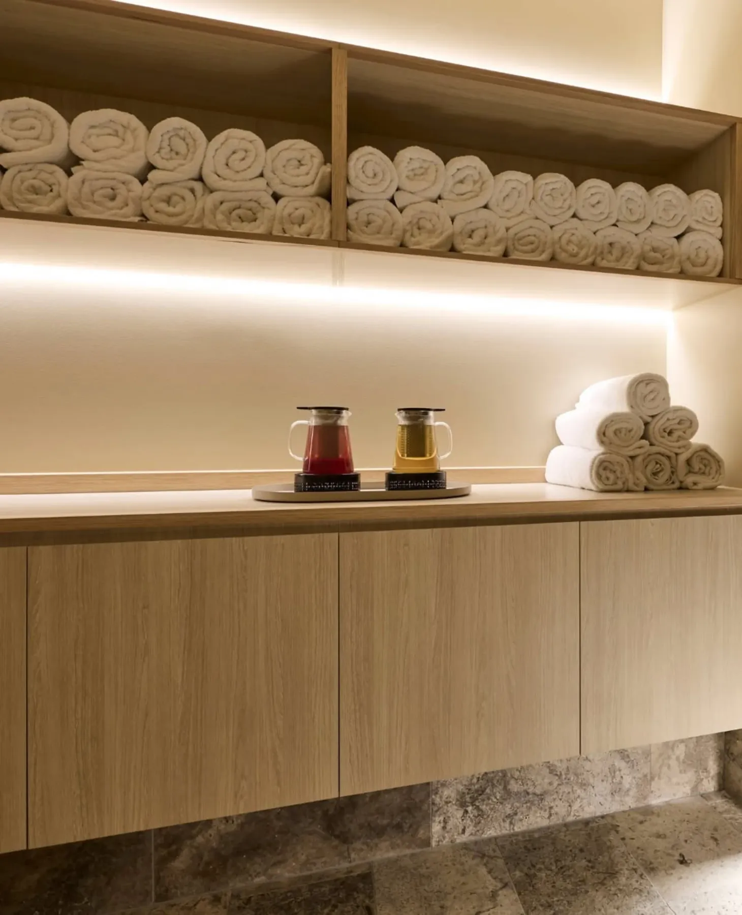 TeaGood teapots served in a spa treatment room